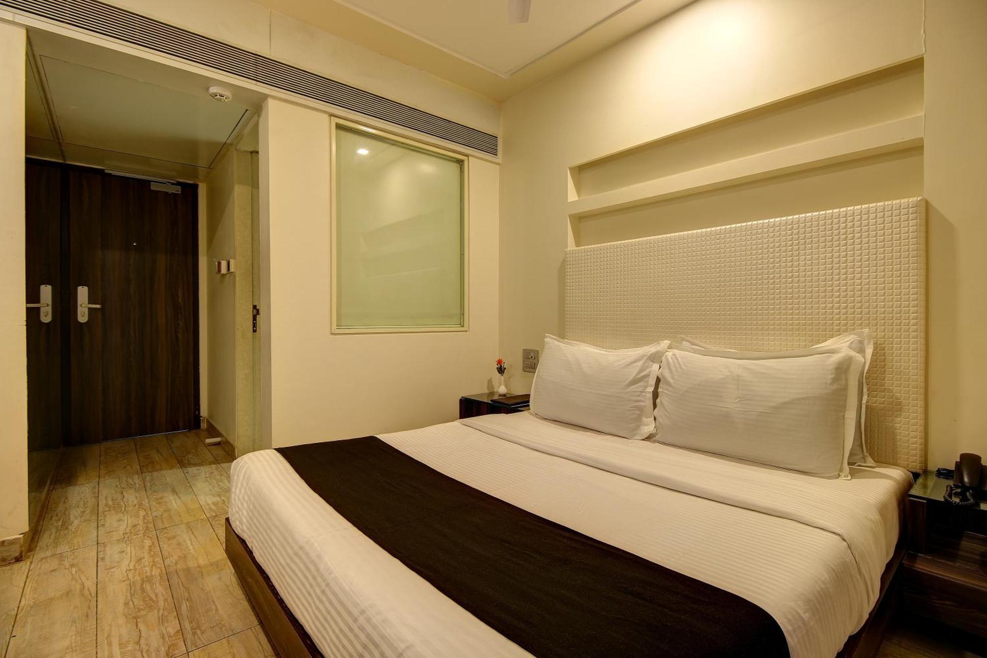 Hotel Mumbai House Juhu, Santacruz West, Mumbai Rom bilde